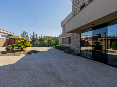 Predaj - Veľkolepá prémiová vila, BA IV – Záhorská Bystrica