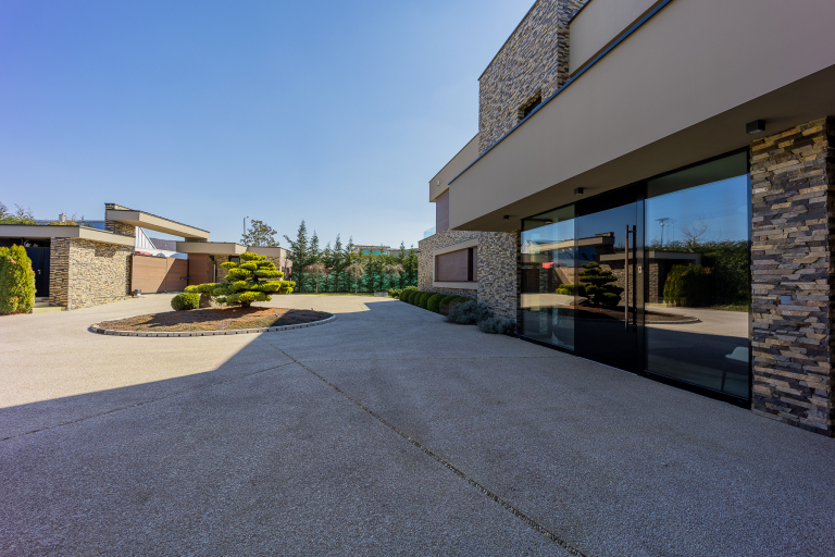 Veľkolepá prémiová vila, BA IV – Záhorská Bystrica