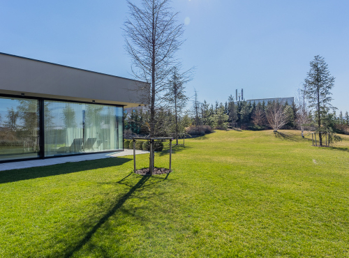 Predaj - Veľkolepá prémiová vila, BA IV – Záhorská Bystrica