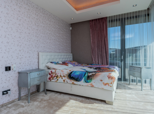 Predaj - Veľkolepá prémiová vila, BA IV – Záhorská Bystrica