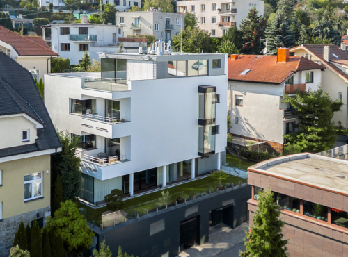 Predaj - Luxusná vila v prominentnej lokalite, BA I - Staré Mesto