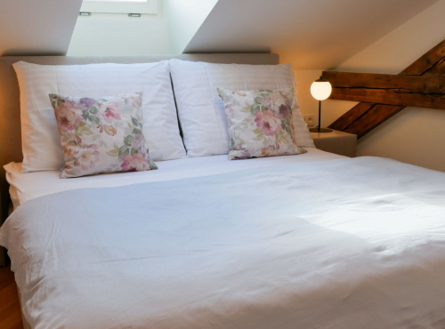 Prenájom - Štýlový apartmán v historickom centre, BA I – Staré Mesto