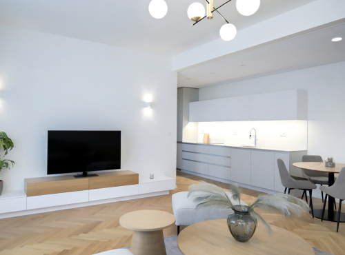 Prenájom - Dizajnový apartmán v centre, BA I – Staré Mesto