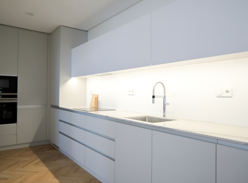 Prenájom - Dizajnový apartmán v centre, BA I – Staré Mesto