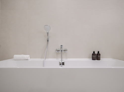 Prenájom - Dizajnový apartmán v centre, BA I – Staré Mesto