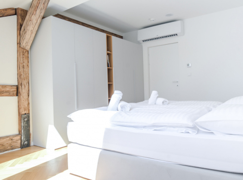 Prenájom - Dizajnový kompletne zariadený apartmán, BA I – Staré Mesto