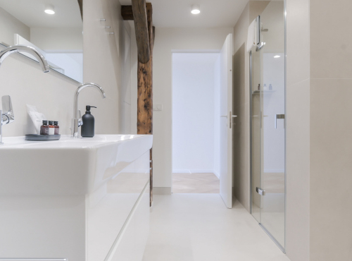 Prenájom - Dizajnový kompletne zariadený apartmán, BA I – Staré Mesto