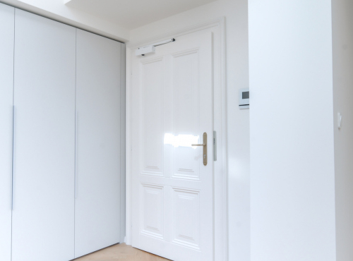 Prenájom - Dizajnový kompletne zariadený apartmán, BA I – Staré Mesto