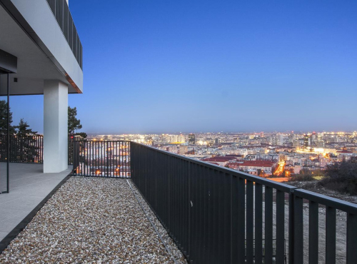 Premium apartment with terrace and front garden, BA III - Koliba