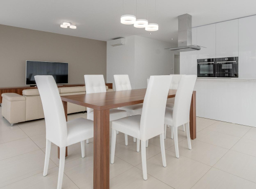 Prenájom - Slnečný byt v Horskom parku so záhradou, BA I – Staré Mesto