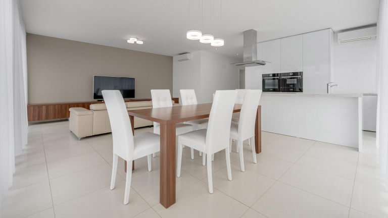 Sunny apartment in Horský park with garden, BA I - Old Town