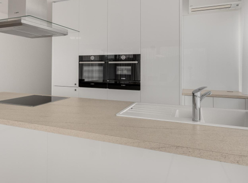 Prenájom - Slnečný byt v Horskom parku so záhradou, BA I – Staré Mesto