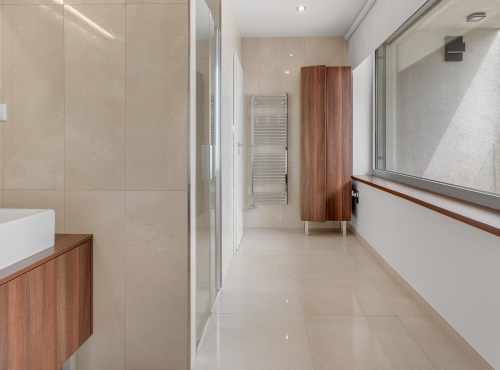 Prenájom - Slnečný byt v Horskom parku so záhradou, BA I – Staré Mesto