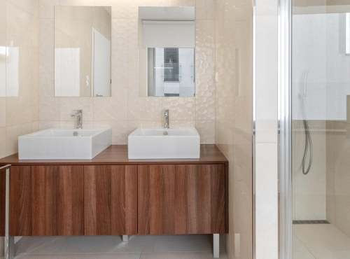 Prenájom - Slnečný byt v Horskom parku so záhradou, BA I – Staré Mesto