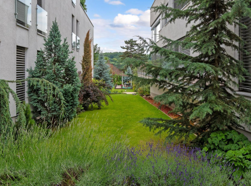 Prenájom - Slnečný byt v Horskom parku so záhradou, BA I – Staré Mesto