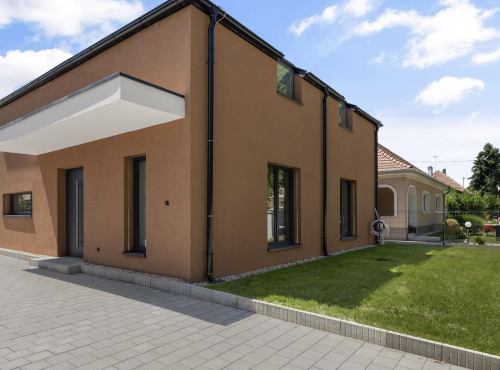 Sunny family house with garden, BA V – Jarovce