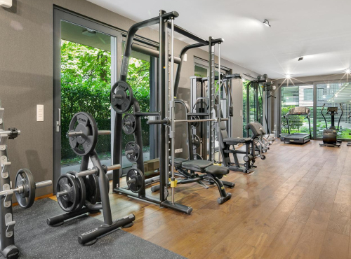 Predaj - Reprezentatívny byt s priestrannou záhradou, BA I – Staré Mesto