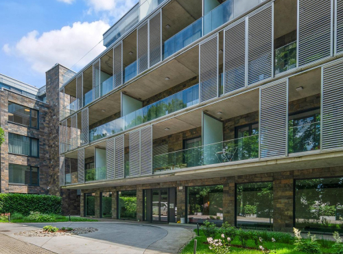 Predaj - Reprezentatívny byt s priestrannou záhradou, BA I – Staré Mesto