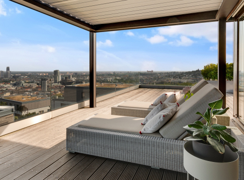 Stunning penthouse with a terrace and a unique view, BA III - Koliba