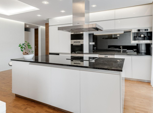 Predaj - Veľkorysý byt na Sklenárskej, BA I – Staré Mesto