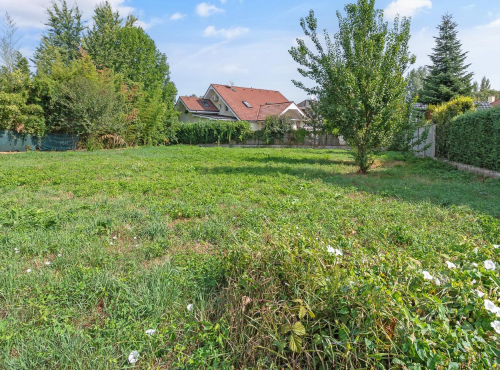 Plot with a building permit, Piešťany