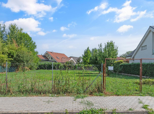 Plot with a building permit, Piešťany