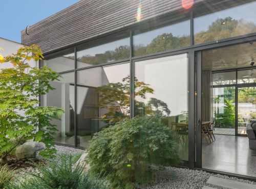 Sale - Timeless smart villa with pool, Borinka