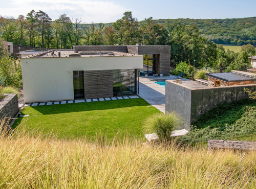 Sale - Timeless smart villa with pool, Borinka