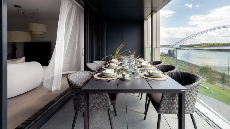 Sunny apartment in Eurovea Riverside with Danube Views, BA I – Old Town