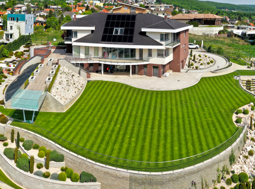 Predaj - Monumentálna vila s exkluzívnym pozemkom, BA III – Koliba