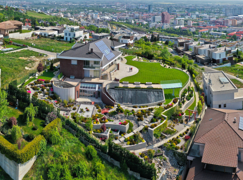 Monumentálna vila s exkluzívnym pozemkom, BA III – Koliba