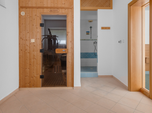 Predaj - Rezidenčná vila na Bárdošovej, BA III – Kramáre