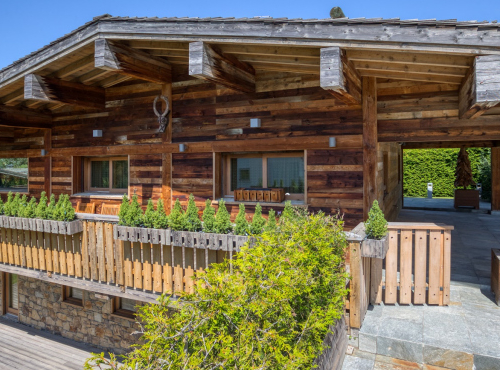 Foreign Properties - Contemporary alpine chalet Tania, France – Megève