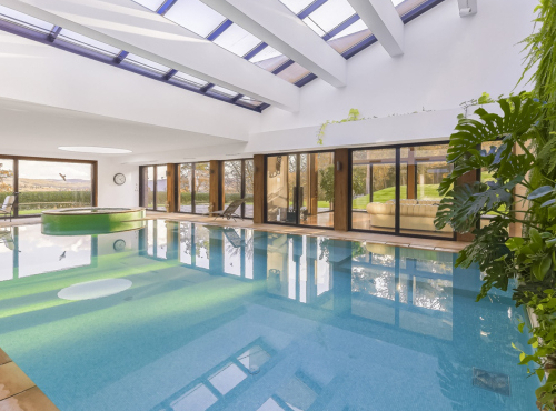 Zahraničné nehnuteľnosti - Impozantná vila, Stredočeský kraj - Davle