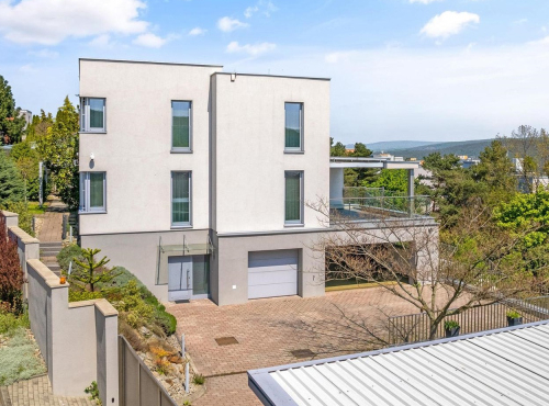 Predaj - Rodinná vila pod lesom, BA IV – Dúbravka