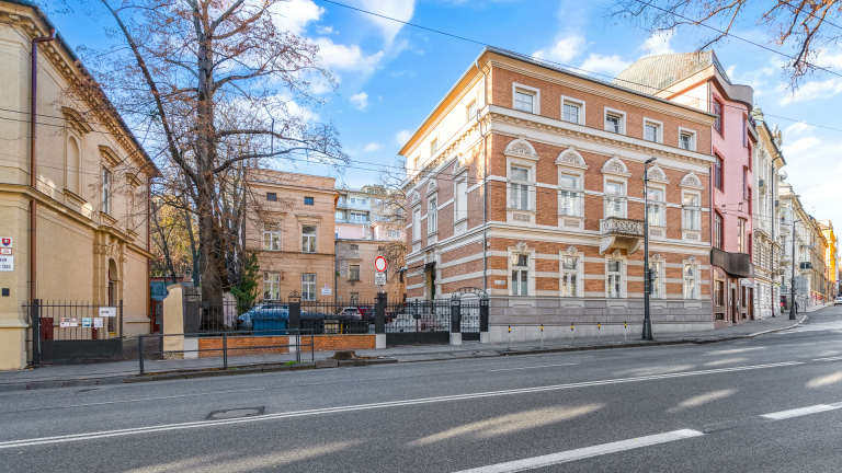 Historic building on Štefánikova Street, BA I – Old Town