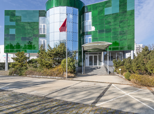 Predaj - Polyfunkčná budova na Krajnej, BA II – Ružinov