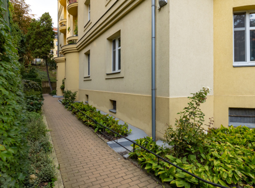 Sale - Sunny duplex with a view of the castle, BA I – Old Town