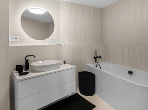 Prenájom - Byt na 31. poschodí Eurovea Tower, BA I – Staré Mesto