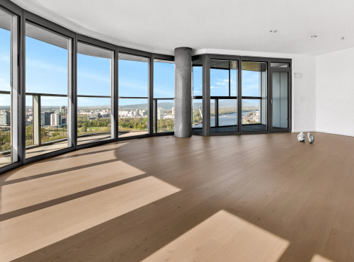 Prenájom - Byt na 30. poschodí Eurovea Tower, BA I – Staré Mesto