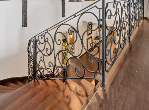 Predaj - Staromestský penthouse so strešnou terasou, BA I – Staré Mesto