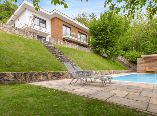 Modern house at the edge of the forest, Piešťany – Banka