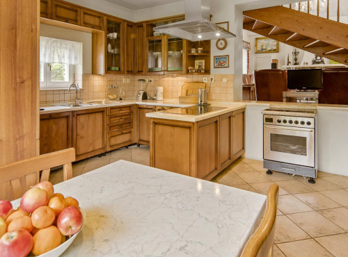 Sale - Family residence with agricultural facilities, Malacky – Láb