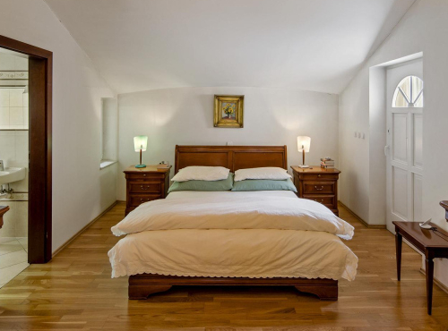 Sale - Family residence with agricultural facilities, Malacky – Láb