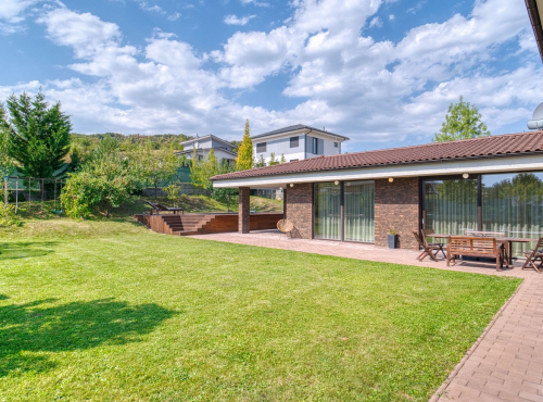 Predaj - Rodinný dom pod vinicami, Pezinok – Limbach