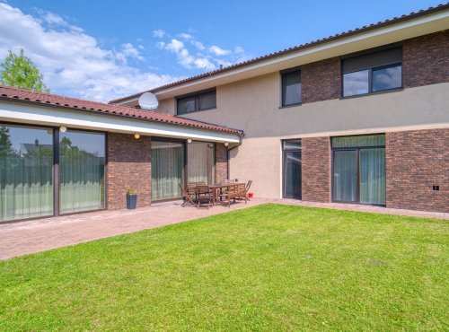 Predaj - Rodinný dom pod vinicami, Pezinok – Limbach