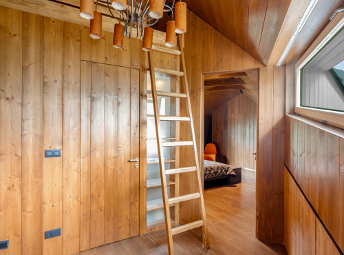 Predaj - Rekreačná chata s atypickým pôdorysom, Liptovský Ján