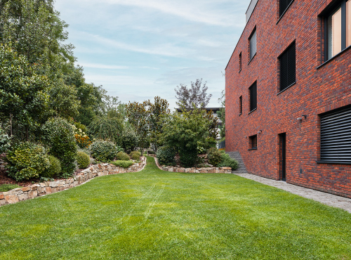 Prenájom - Zariadený byt so záhradou na Matúšovej, BA I – Staré Mesto
