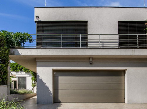 Predaj - Rodinný dom s bazénom v zeleni Starých Gruntov, BA IV – Karlova Ves