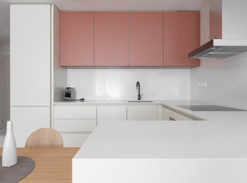 Prenájom - Dizajnový byt s lodžiou vo Vydrici, BA I – Staré Mesto